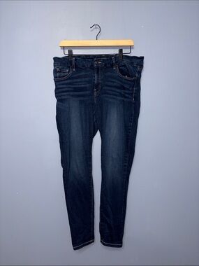 Guess • Jeans